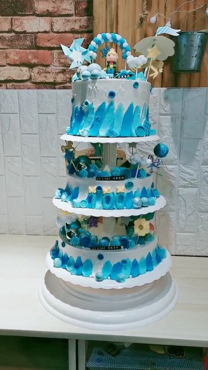 男宝宝百天三层蛋糕