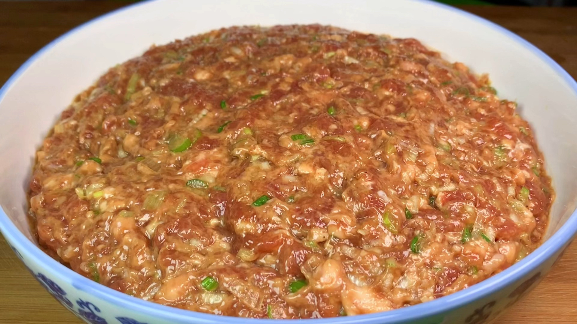 饺子馅要想好吃有诀窍,教你饺子馆不外传的秘诀,鲜嫩多汁太香了
