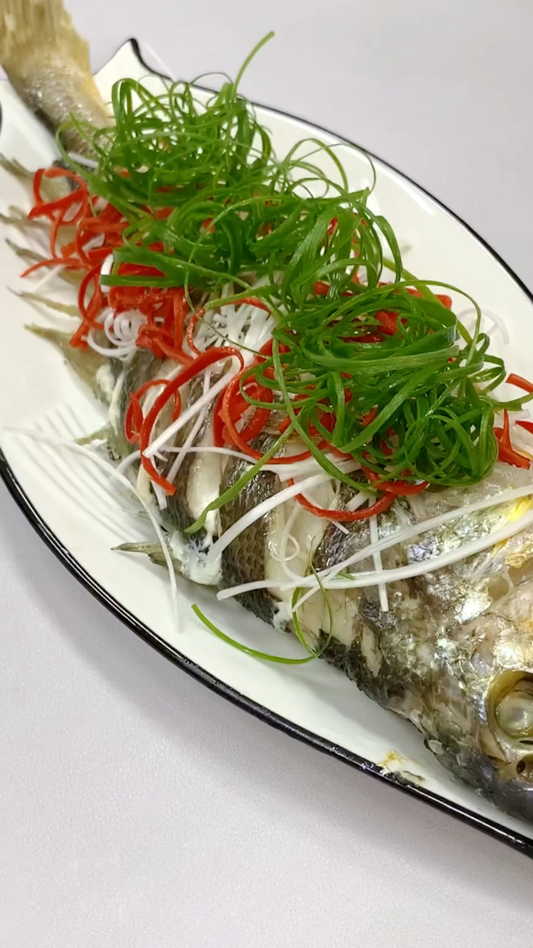 #美食#教你清蒸黄花鱼的正确做法,没想到技巧这么简单,上桌就光盘