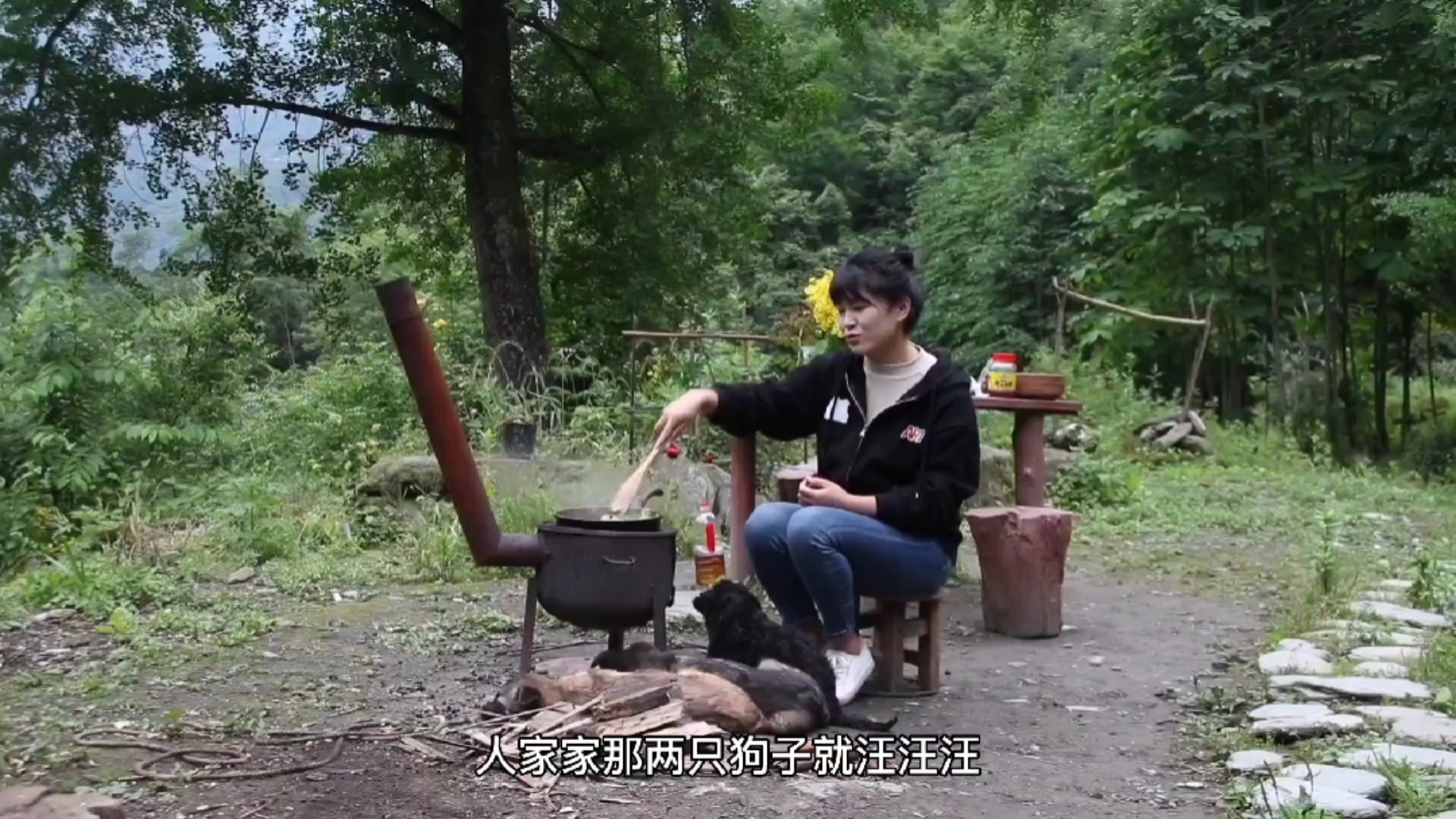 #记录生活#今天晚饭简单做,试试做虾尾!(三)