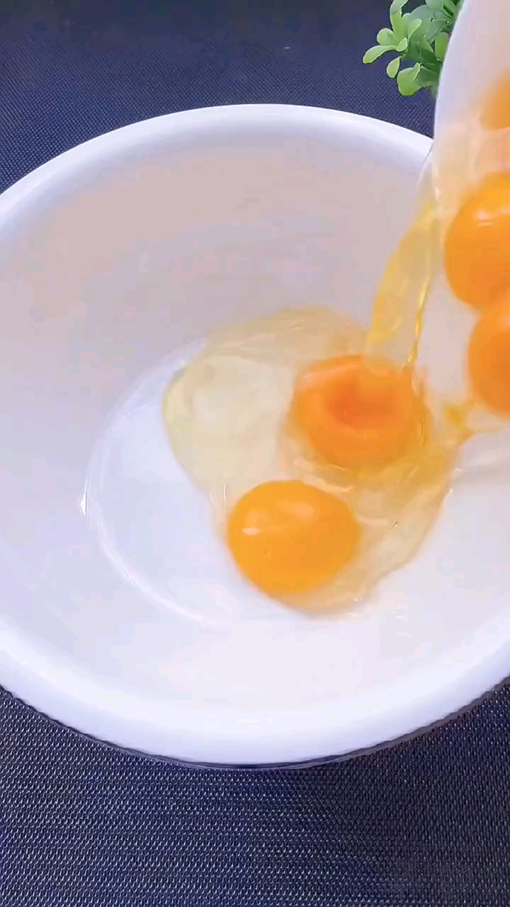 #美食#电饭煲做蛋糕