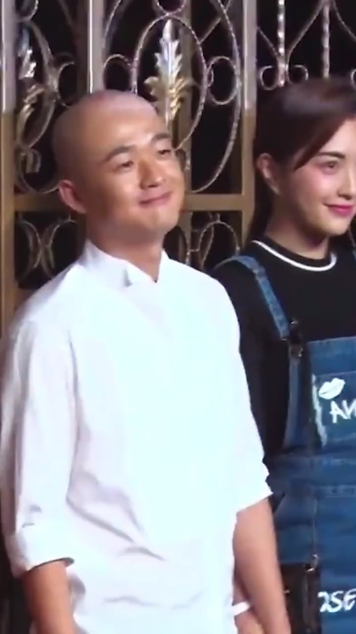 #音为有你##包贝尔#包文婧恋爱长跑8年了无绯闻并且还有一女儿叫“包饺子”