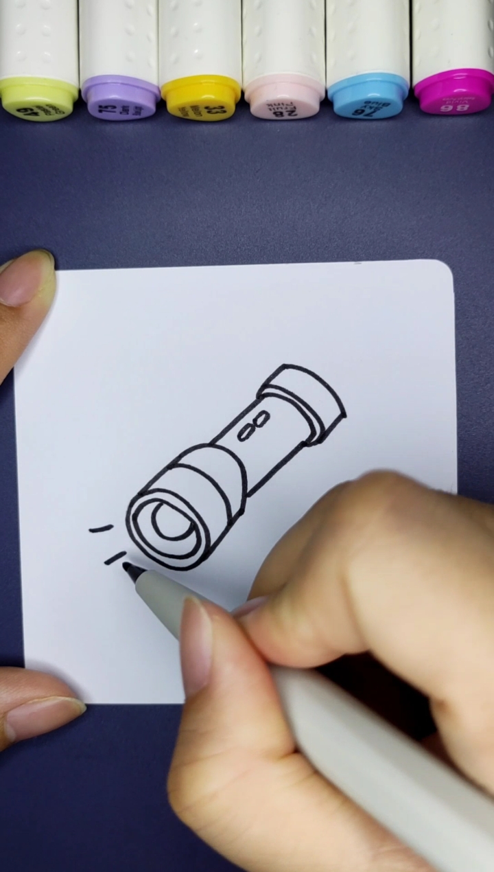 #简笔画#你现在还用手电筒吗