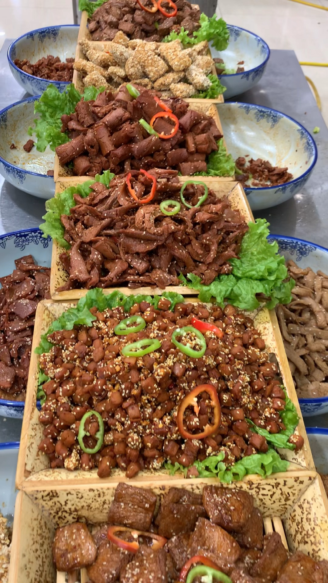 豆制品经过蜕变就成了人人喜欢的手撕素肉,出摊被包围!想学吗配方给你
