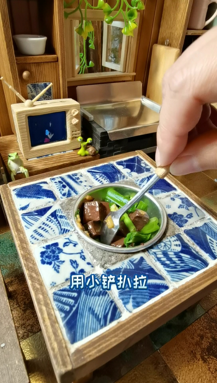 #迷你厨房#今天吃点啥？听我来和你说说这韭菜炒鸭血