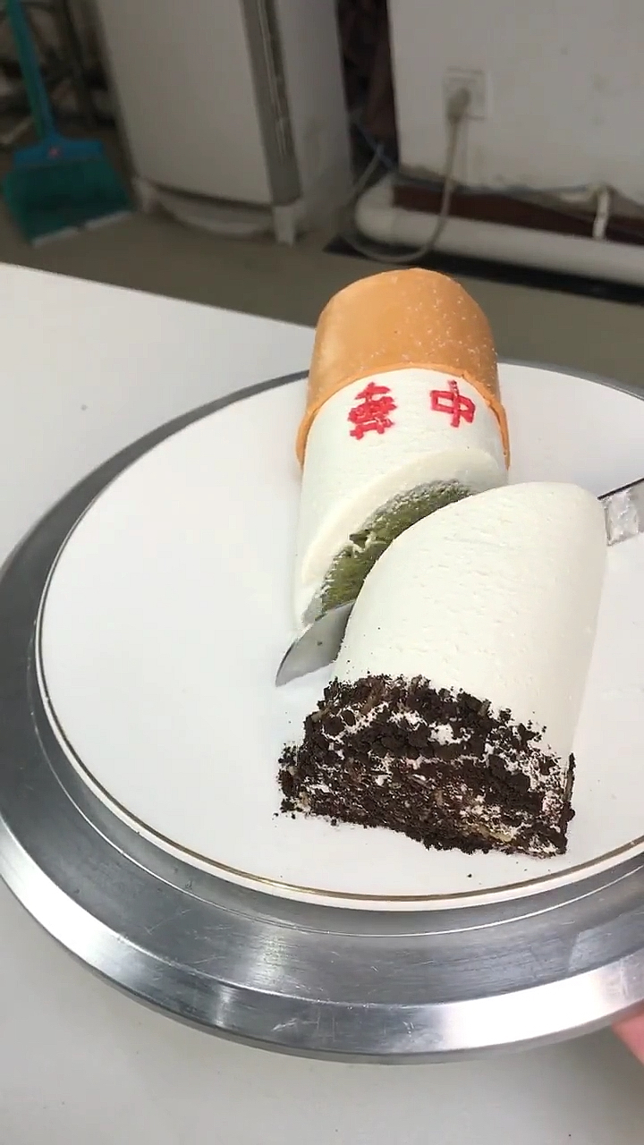 #生日蛋糕#老板说一个赞加一元工资,我想要50个有吗?