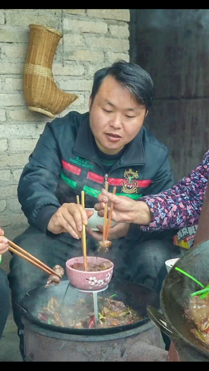 #家乡特色美食#血浆鸭这样炒太香了