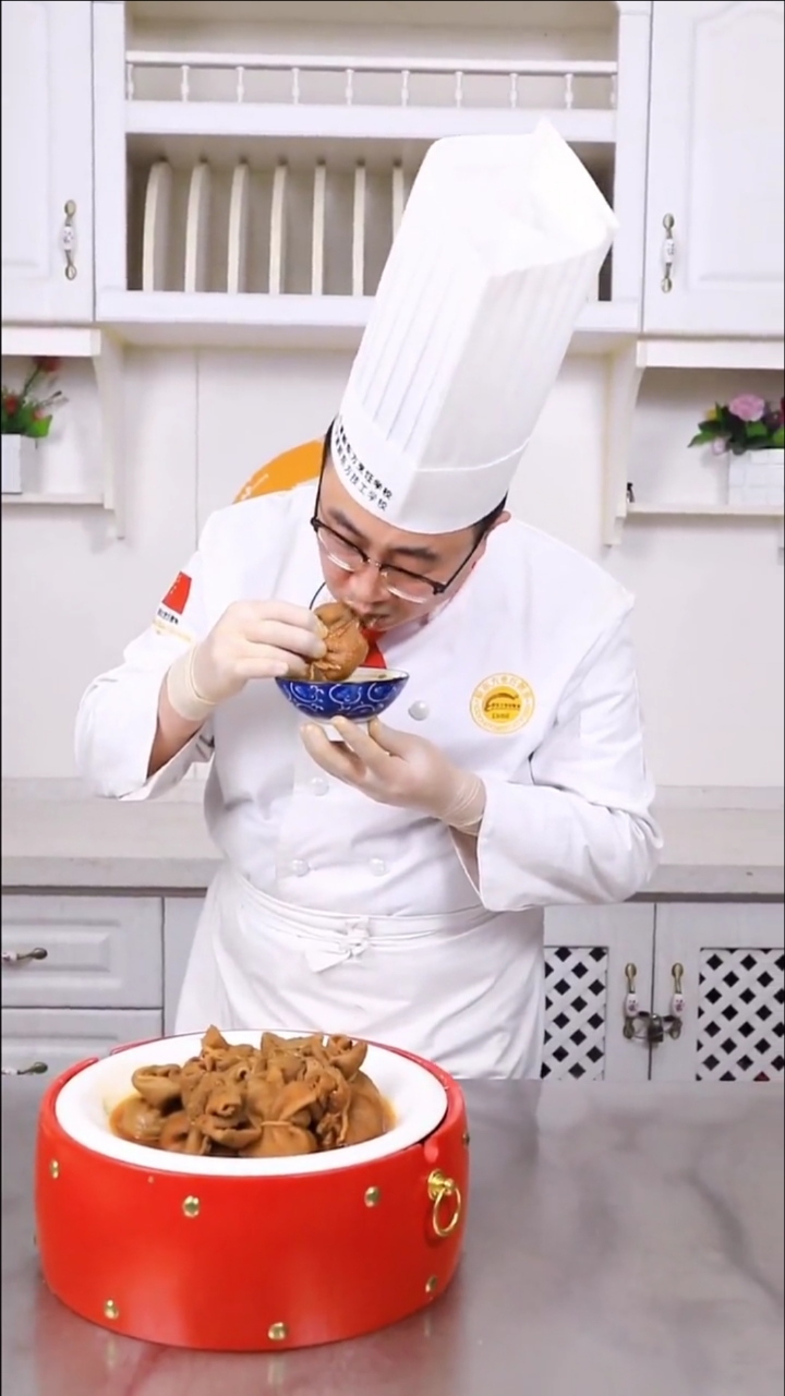 #我要上热门#麻辣肚包肉开吃,看完上个视频你就学会了!