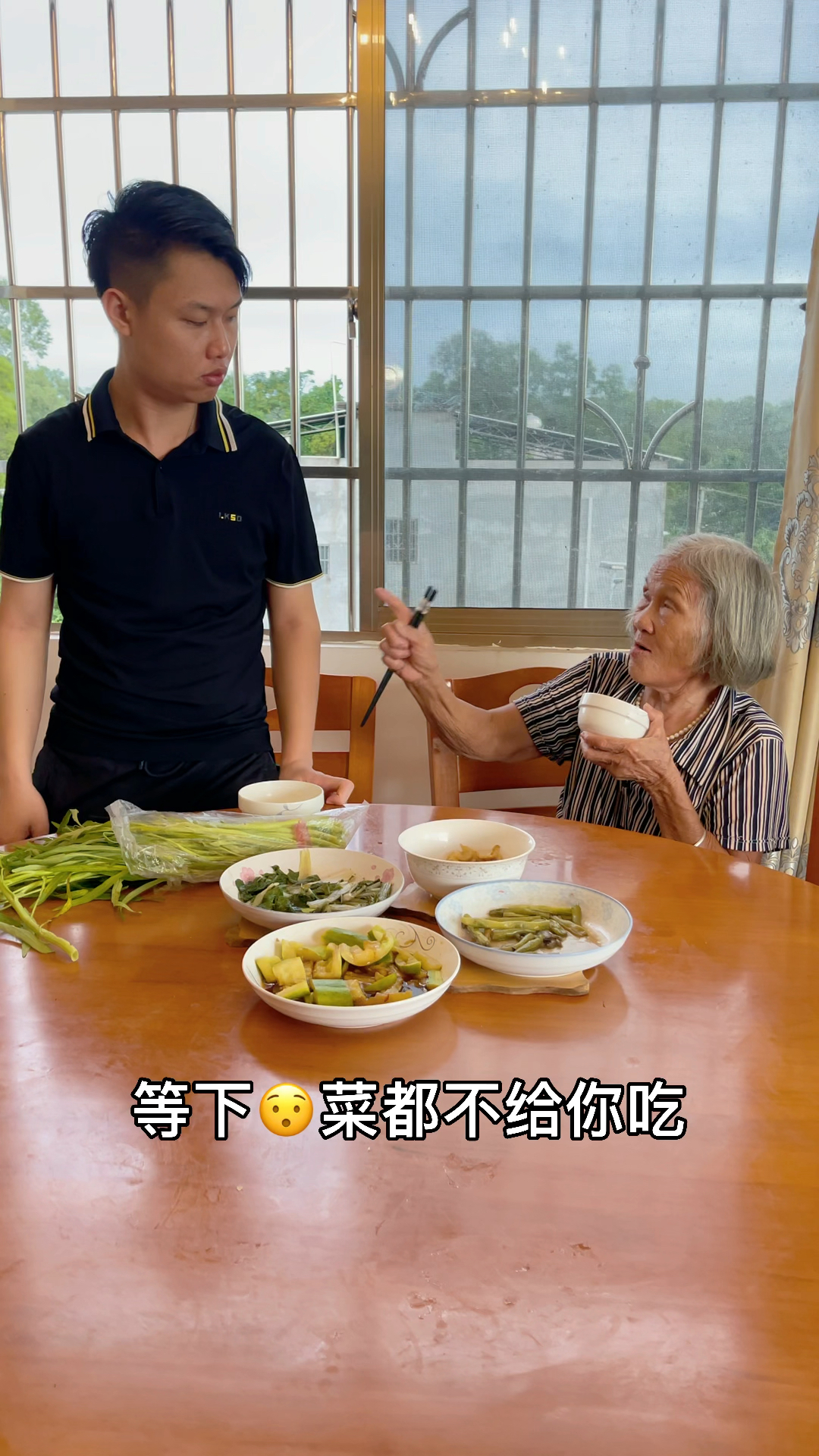 #搞笑段子剧#我要吃肉,不要吃那么多菜