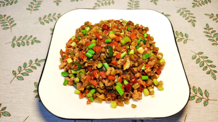 #秀出你的拿手菜#【肉末酸豆角】