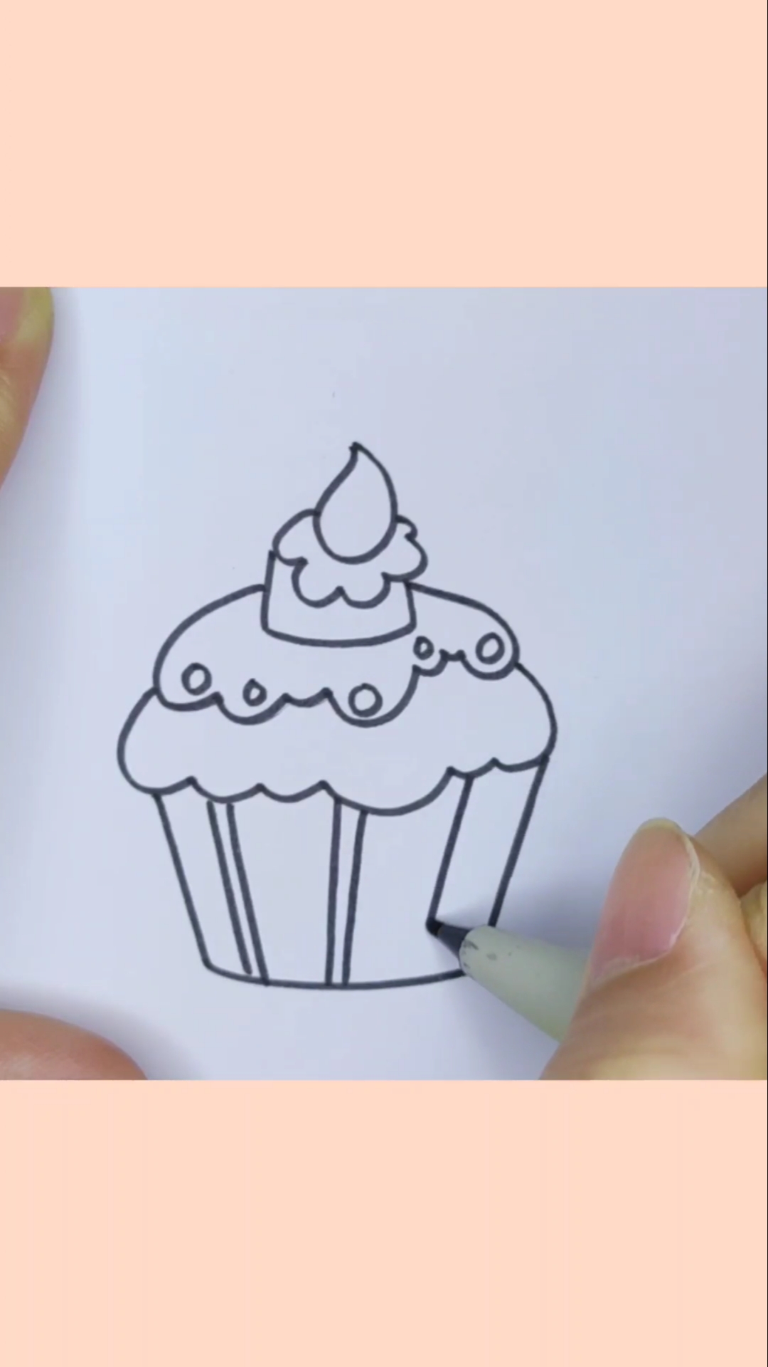 #画画原来如此简单#喜欢吃小蛋糕吗?#画画#简笔画