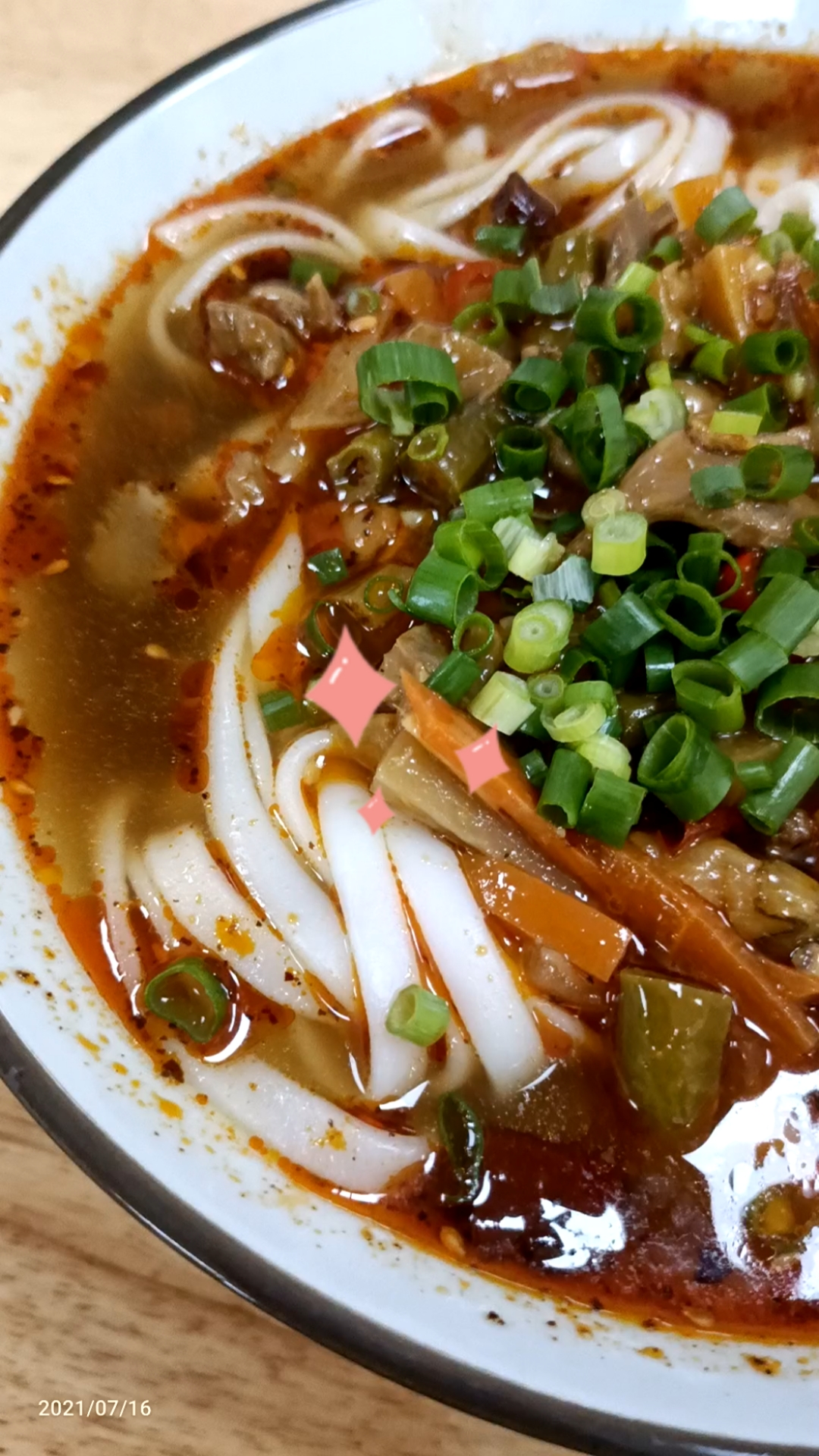 #记录生活#一碗酸辣鸡杂粉,晚餐就搞定