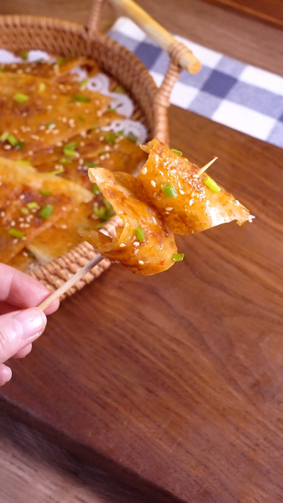 #酱香饼#这个酱拌面,拌馒头都是绝配～3分钟让你吃上热乎的早餐
