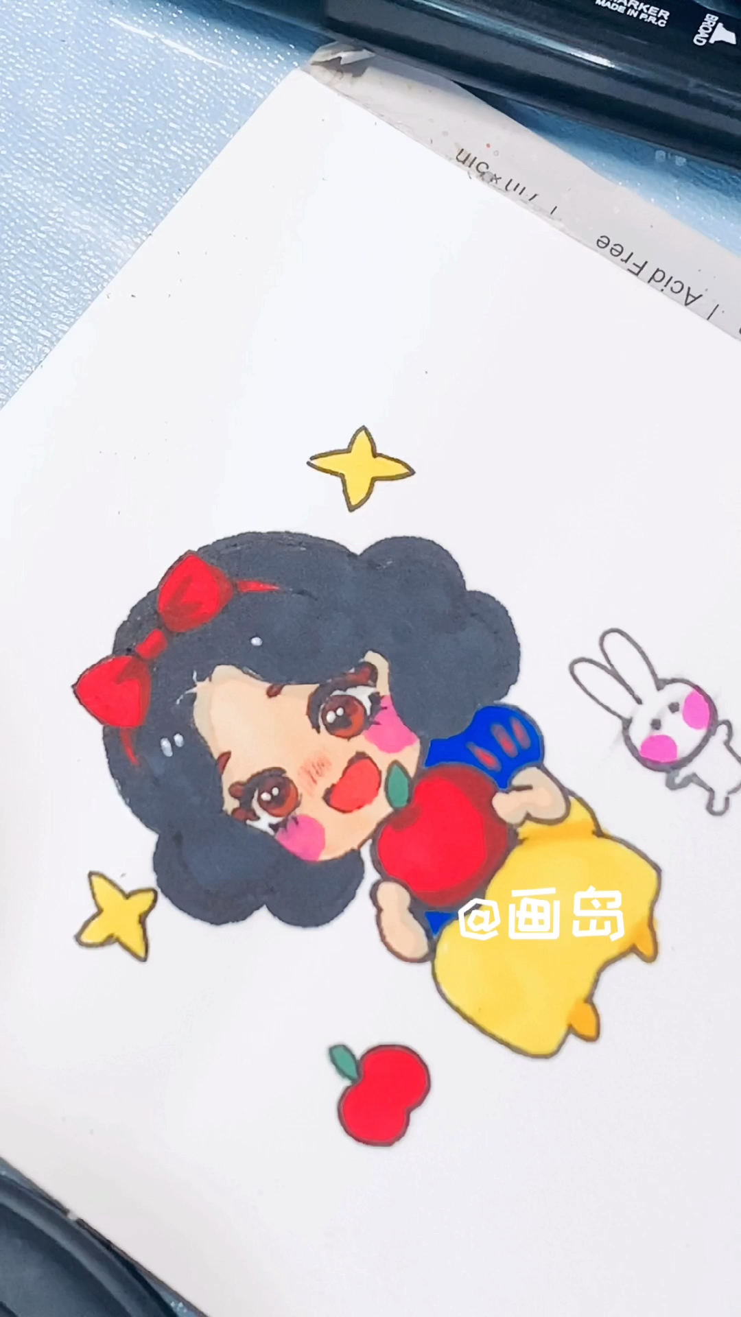 #画画原来如此简单#今天来画超可爱的水彩q版白雪公主～