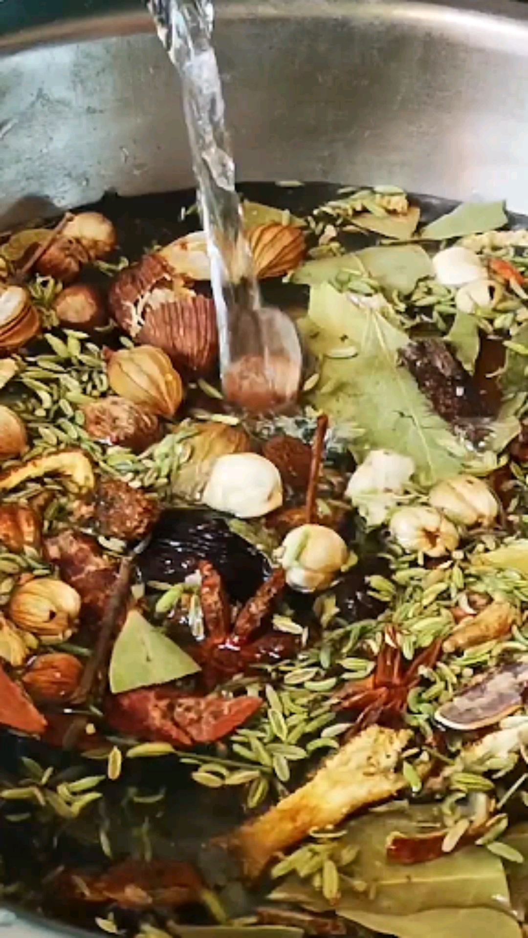 #老潼关肉夹馍#祖传第一代老潼关肉夹馍卤肉配方,不好吃把锅给你你吃了,良姜白芷提肉香,花椒