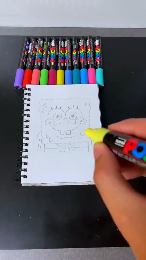 #我要上热门#大家认识这卡通人物嘛