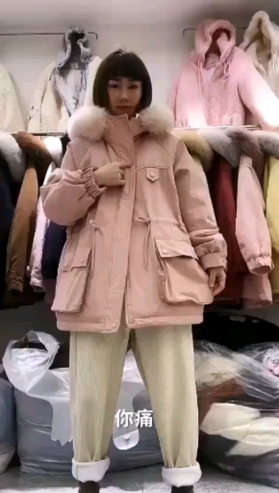 #女装街拍#加绒派克服女2020年冬季新款韩版加绒真毛宽松收腰棉衣外套