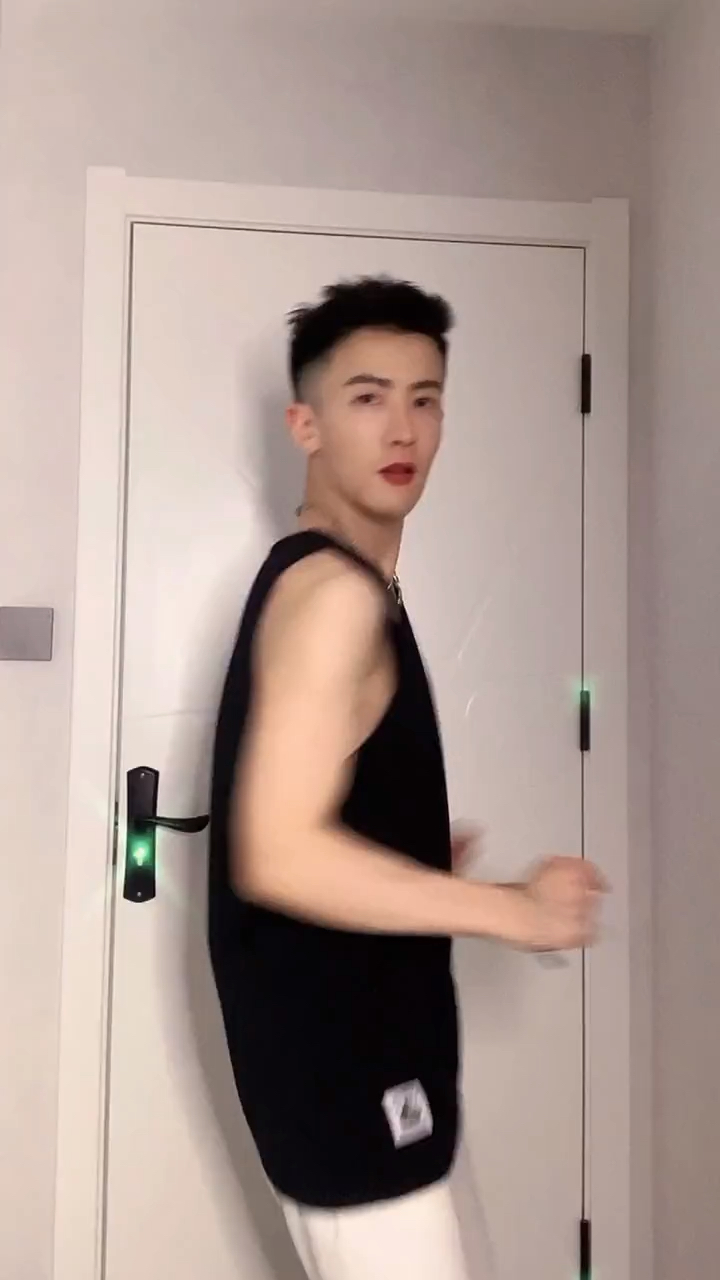 #小鲜肉帅哥#帅哥跳舞都这么好看