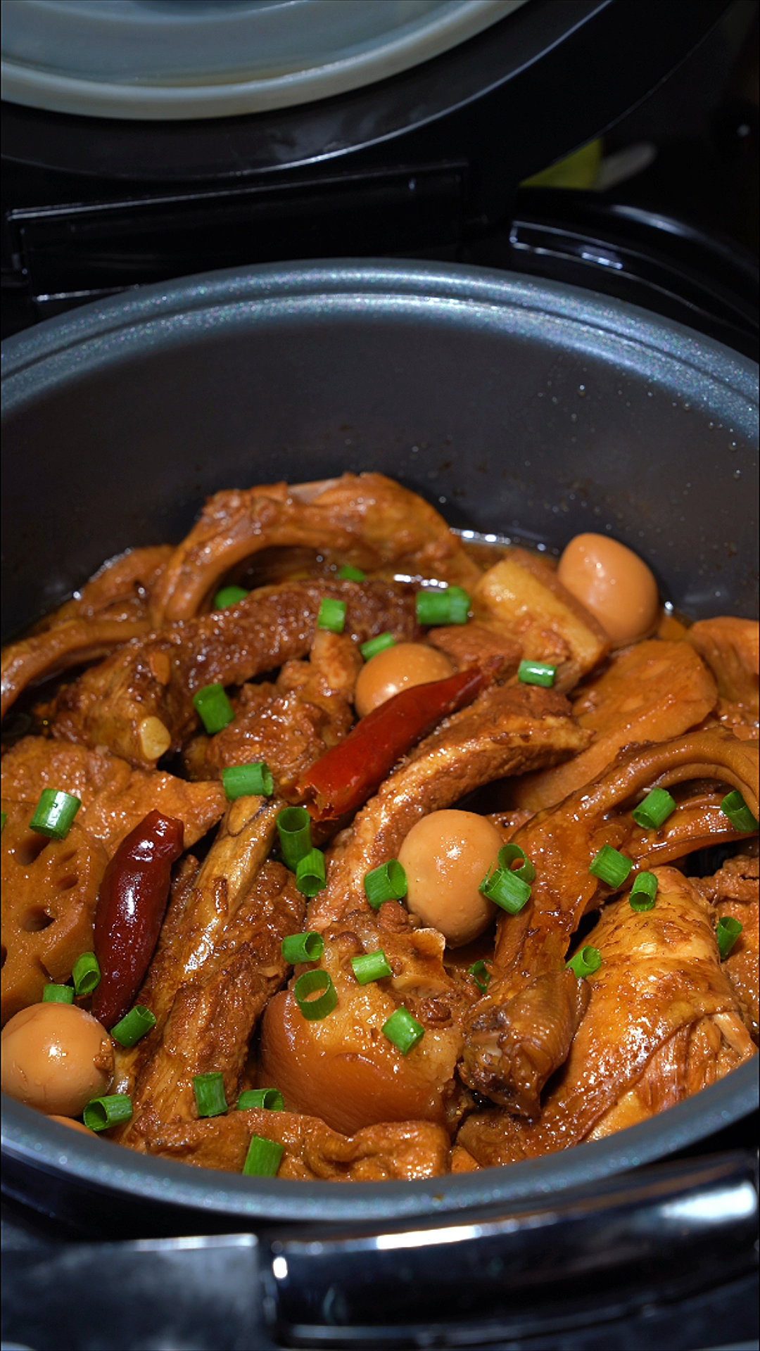 #在家做个拿手菜#这是我吃过醉好吃的卤味做法,一个电饭锅就能轻松搞定,爱吃什么卤什么!