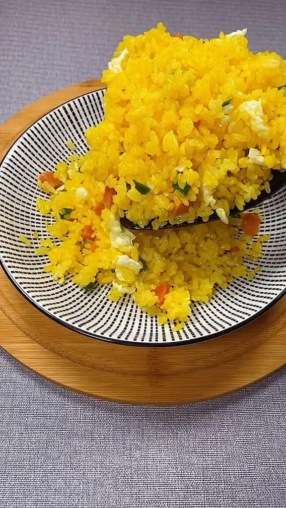 #深夜放毒#蛋炒饭怎么才能炒出粒粒分明,看完视频你就会了