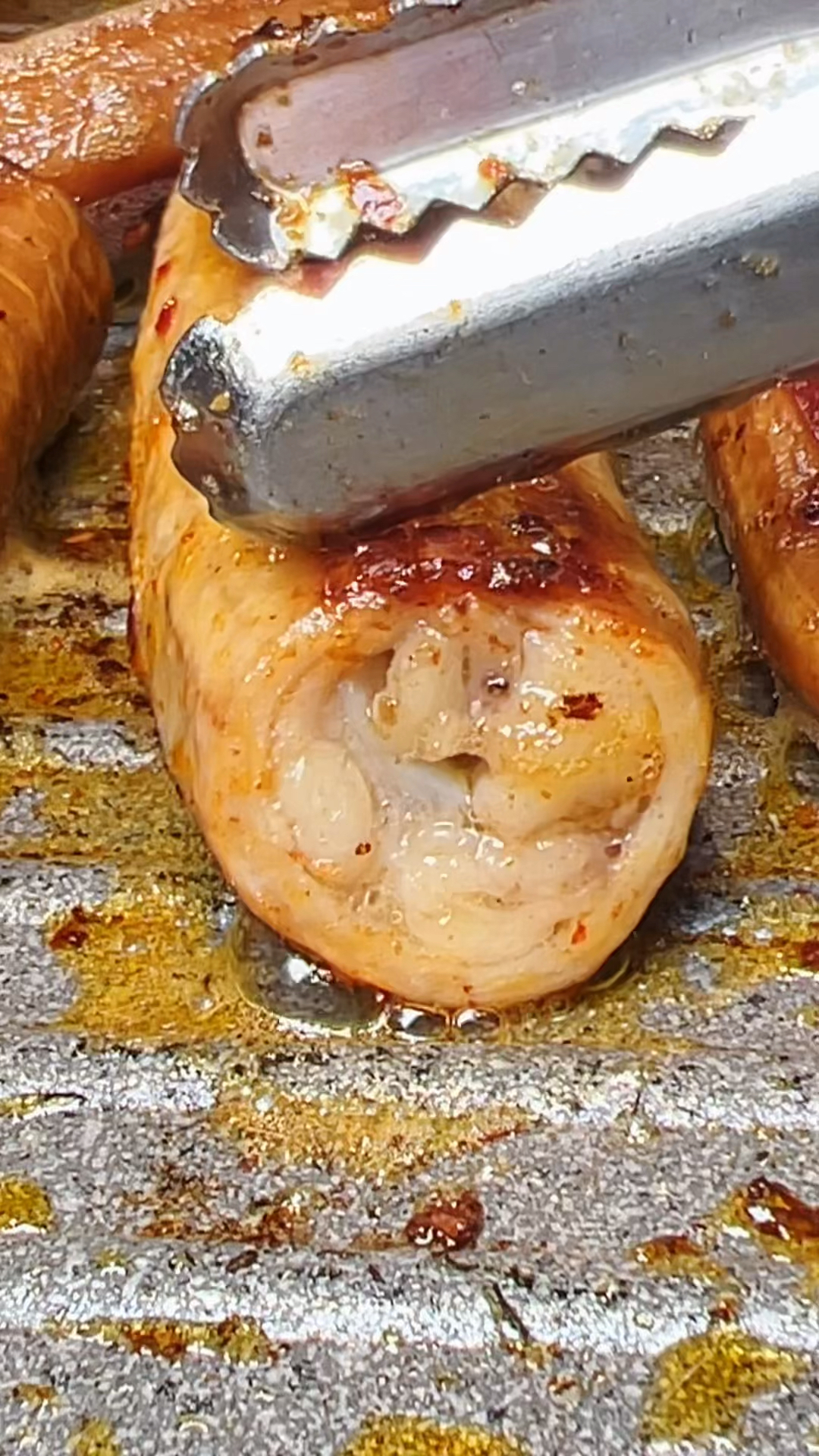 #烤肉#观音桥超乡音的韩式烤肉自助,不限量的牛大肠一口爆油太安逸了!