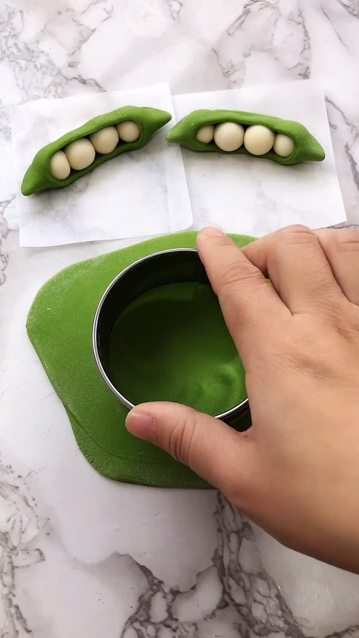 #果蔬卡通包#菠菜秒变碗豆