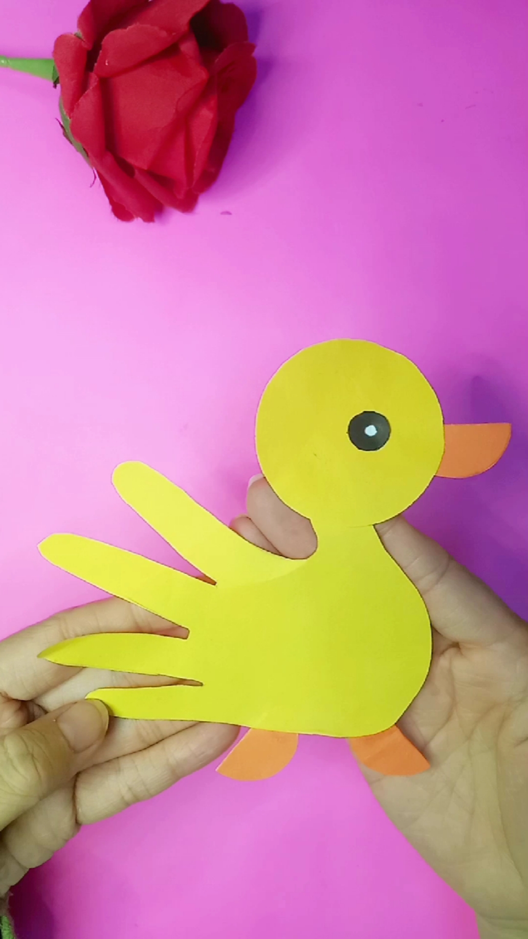 #手工制作#一起做个可爱的折纸小鸭子吧!超级简单哦!
