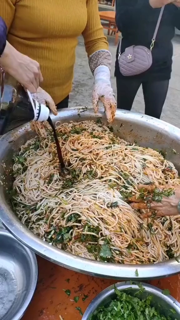 #美食记#云南大理凉拌米线