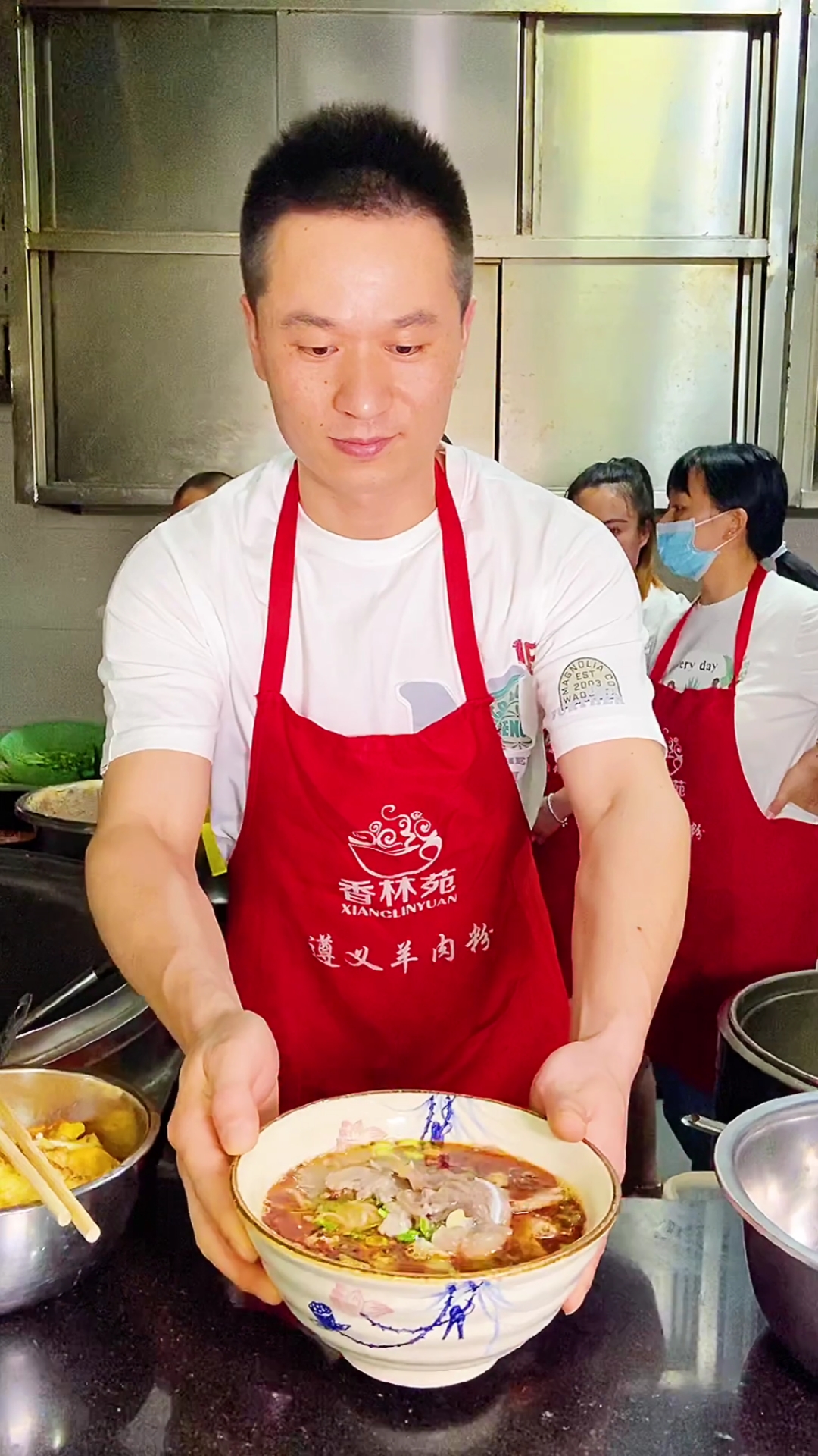 #贵州羊肉粉培训#贵州羊肉粉实体店培训(香林苑):看看我们这一碗碗货真价实的羊肉粉诱人不