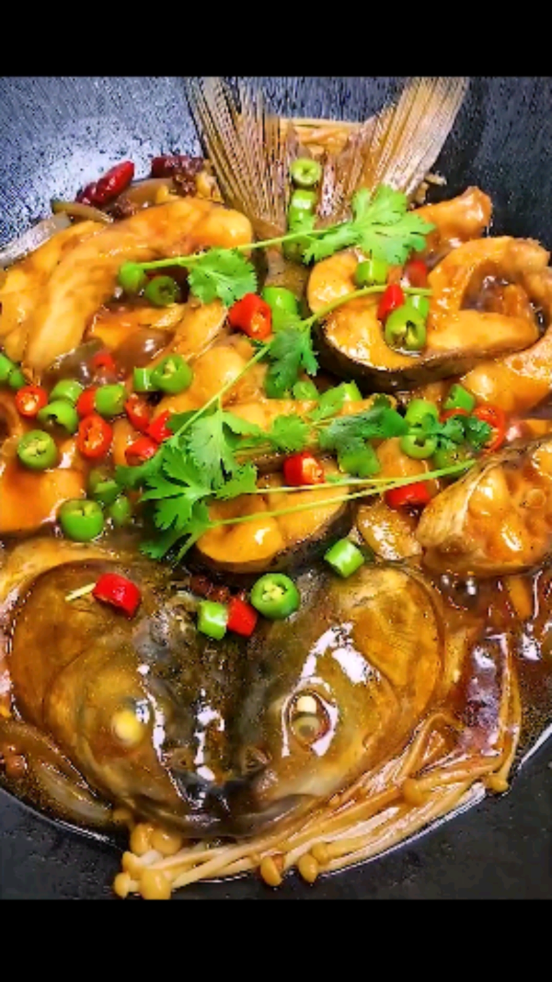 炖草鱼块,美味