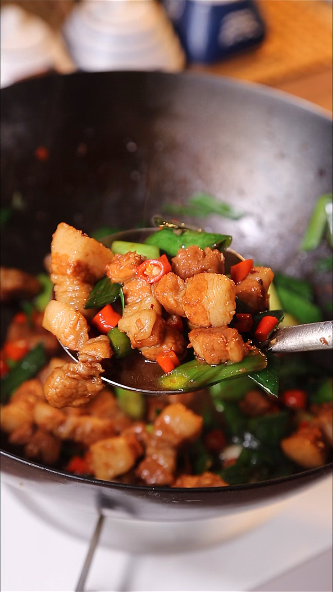 #超级种草官挑战赛#蒜苗红烧肉