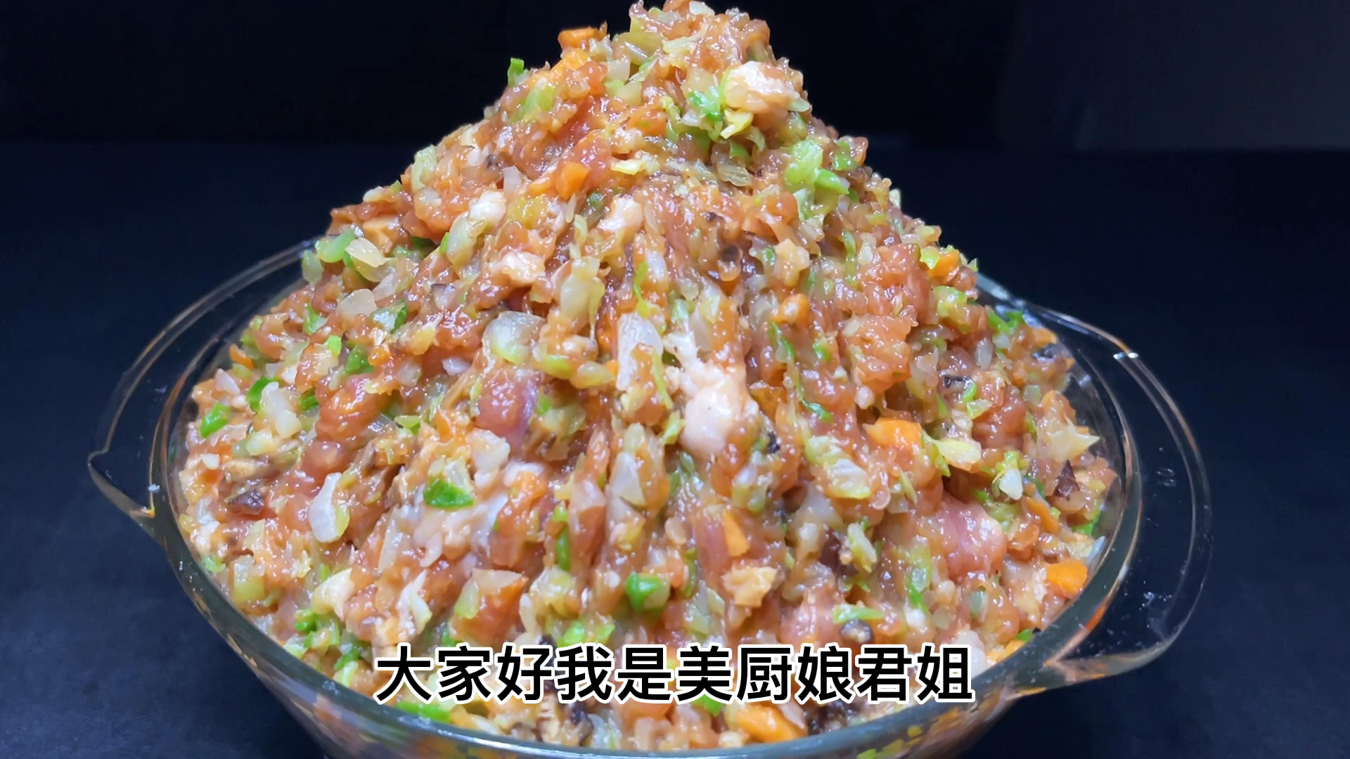 #饺子馅教程#猪肉包菜饺子馅怎么调好吃？手把手教会你，又香又嫩，天天吃不够