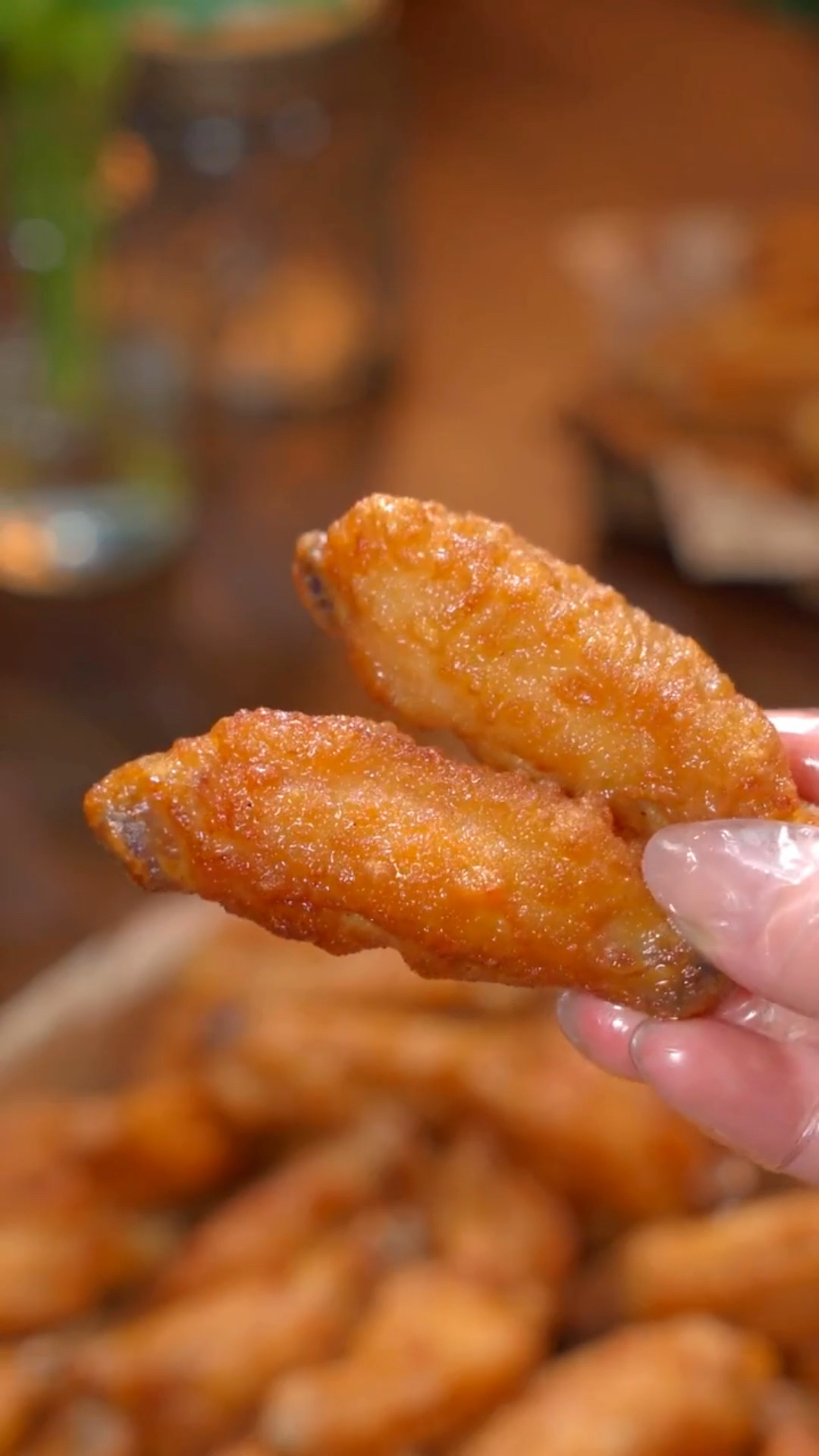 孩子要是想吃炸鸡翅,自己在家就能做,关键是干净卫生又好吃#炸鸡翅#家常菜