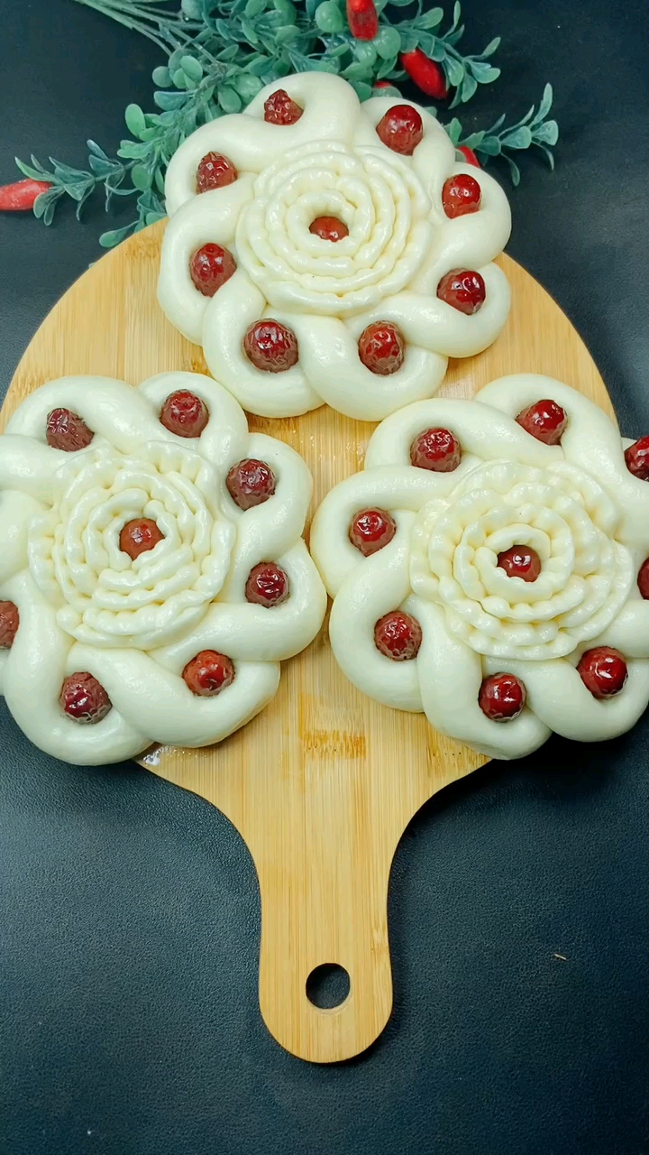 #美食看中国#过年蒸枣花馍,团团圆圆幸福美满!