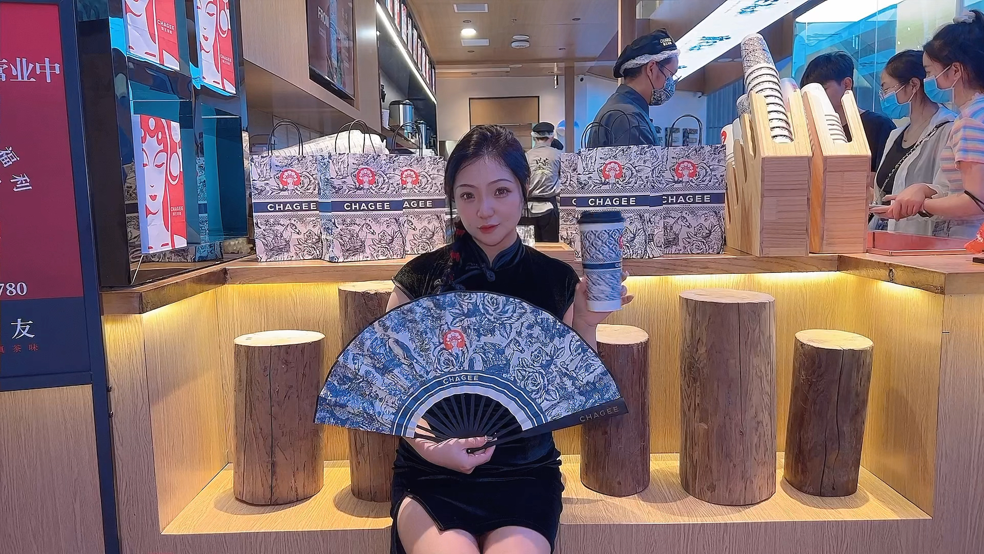让你一口秒到云南的国风奶茶,我真的爱了