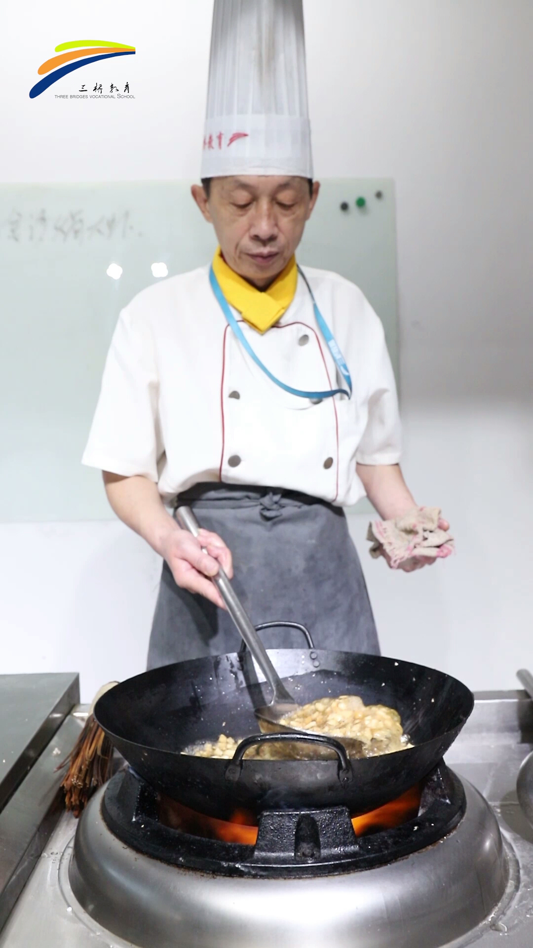 #爱美食爱生活#雪山金沙焗大虾