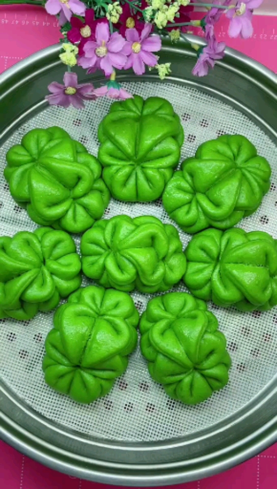 菠菜汁花卷不变色技巧