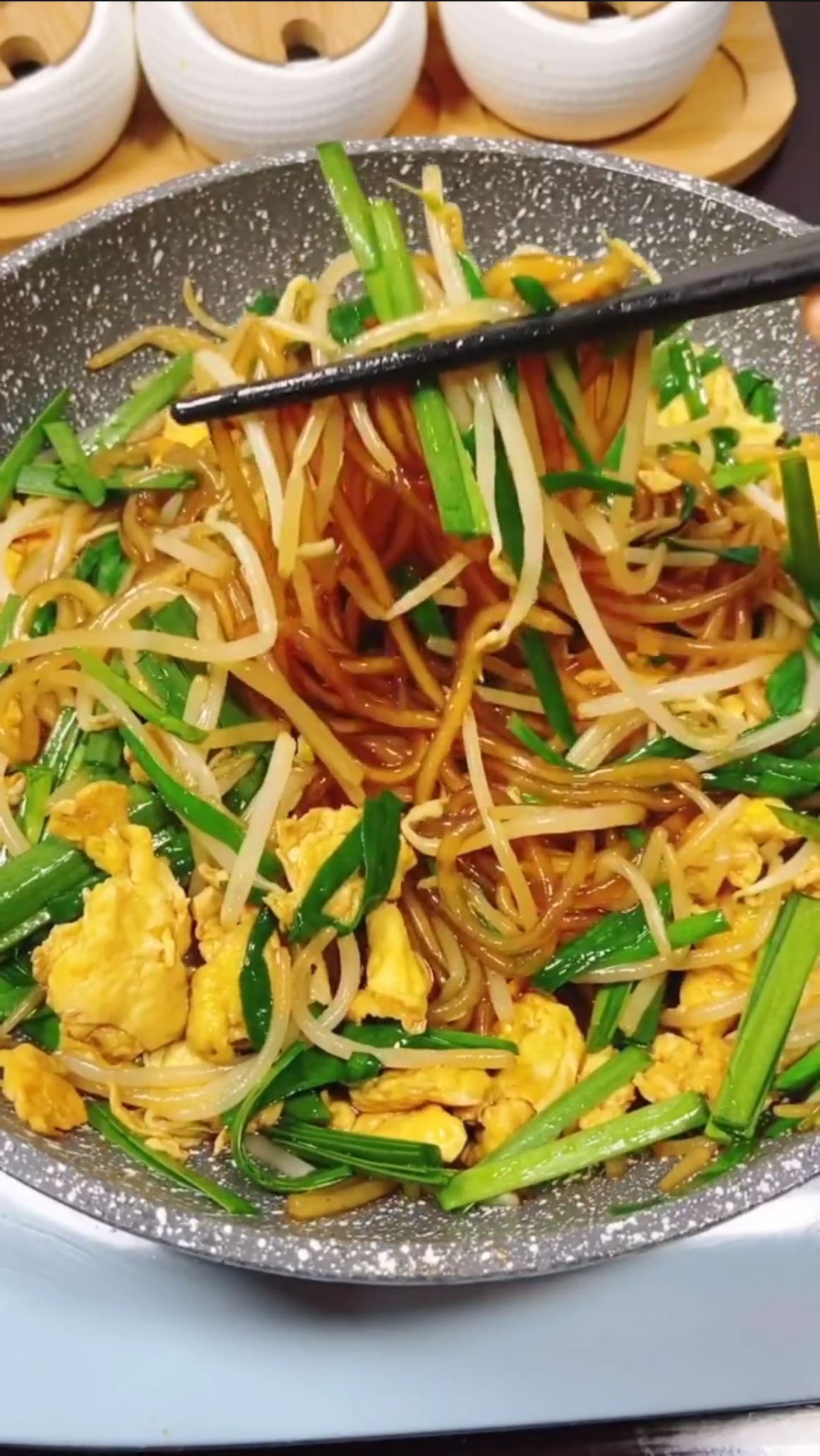 #爱美食爱生活#粉条+豆芽+鸡蛋+韭菜