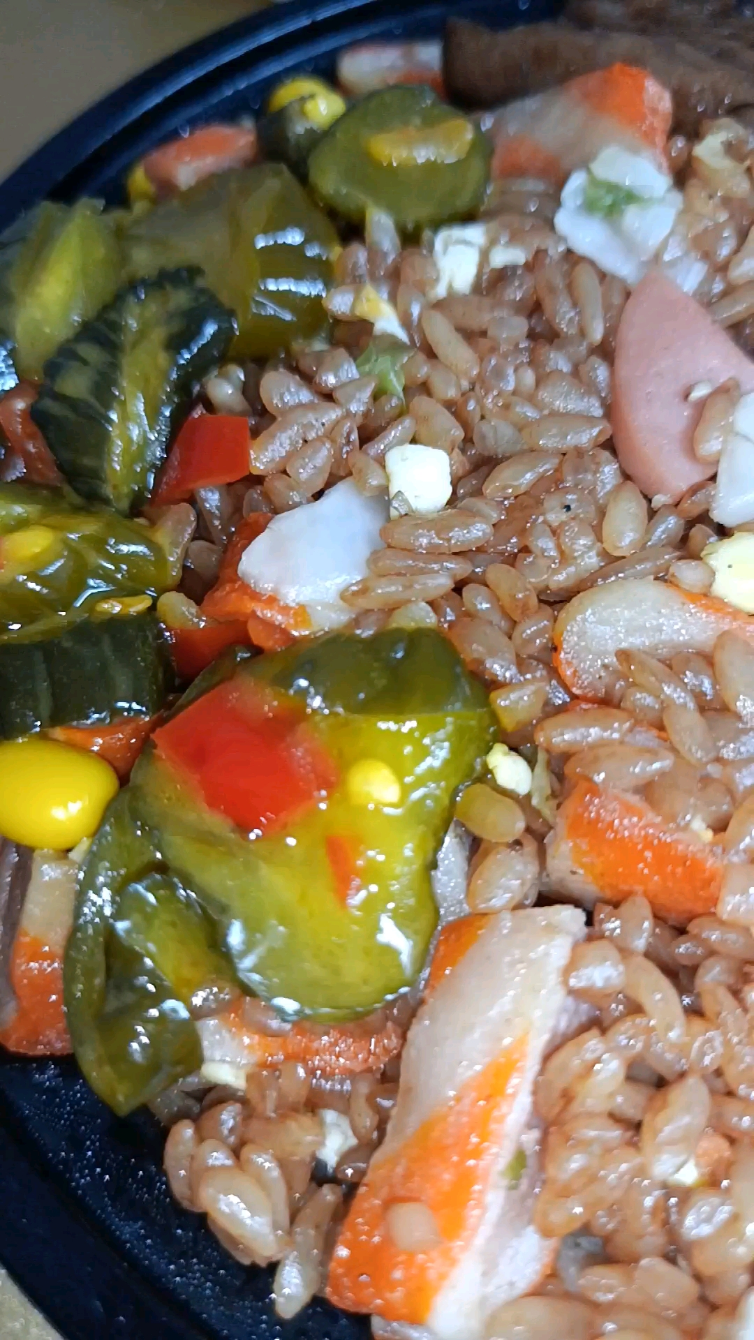 今日的午餐-虾仁蟹排炒饭