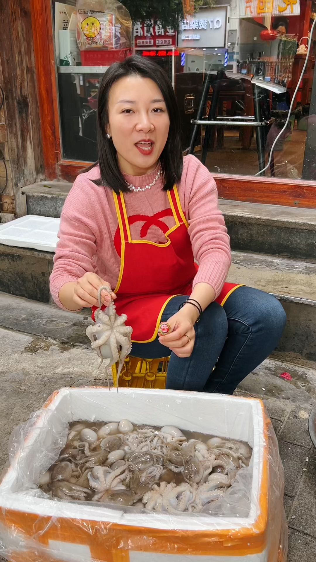这回八爪鱼爱好者有口福了