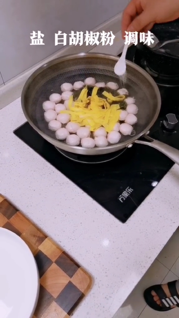 虾米丸子,紫菜汤