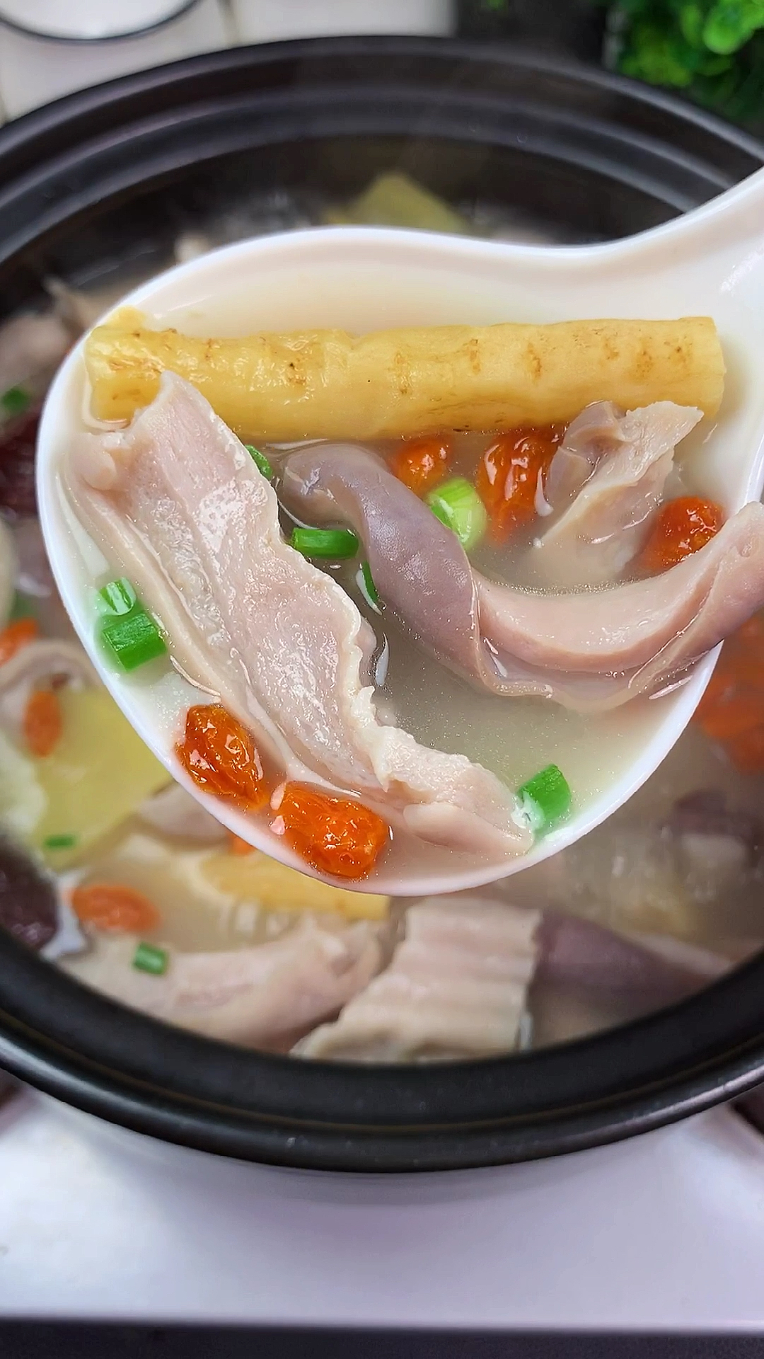 暖心又暖胃的猪肚汤