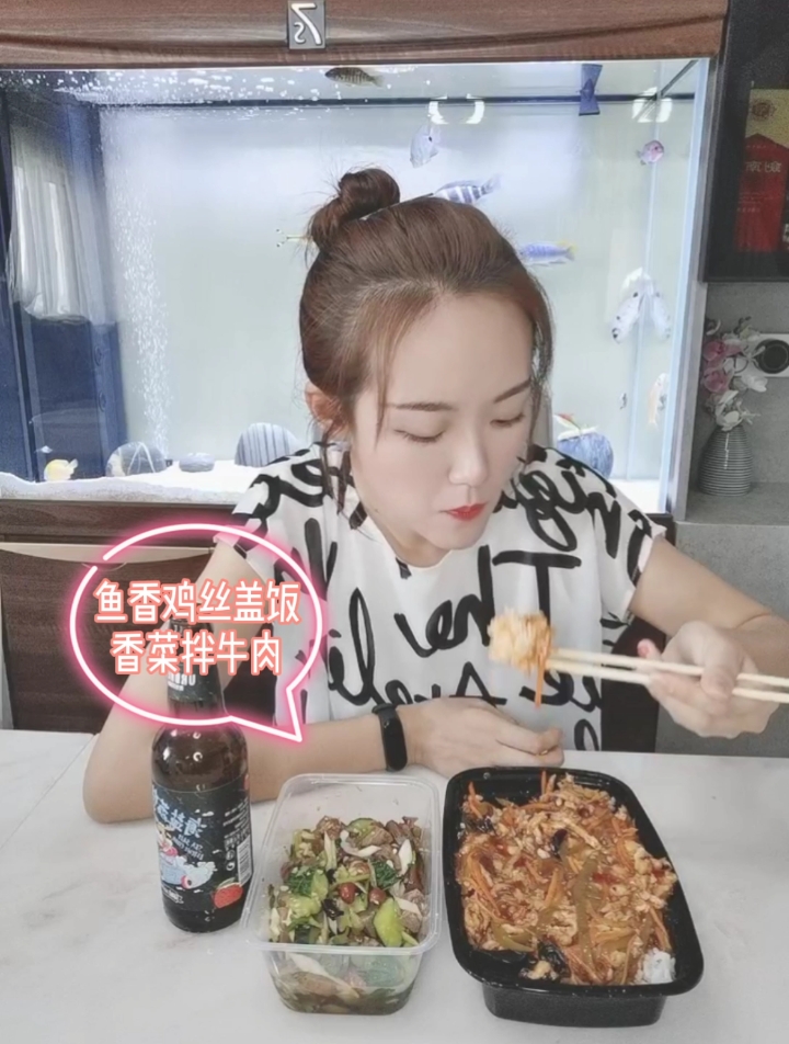 #我的美食日记#关掉电灯,打开音乐,好好享受一下生活中难得拥有的清净。