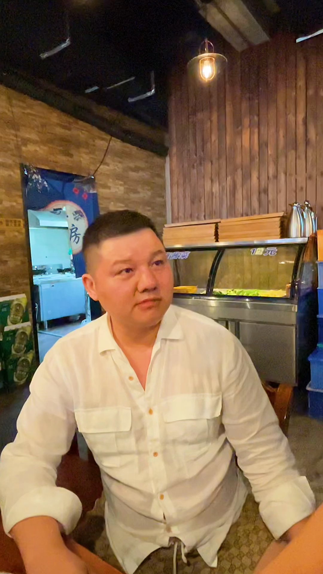 烤羊脖子永远的神～光干煸鸭舌我对象就吃了2盘