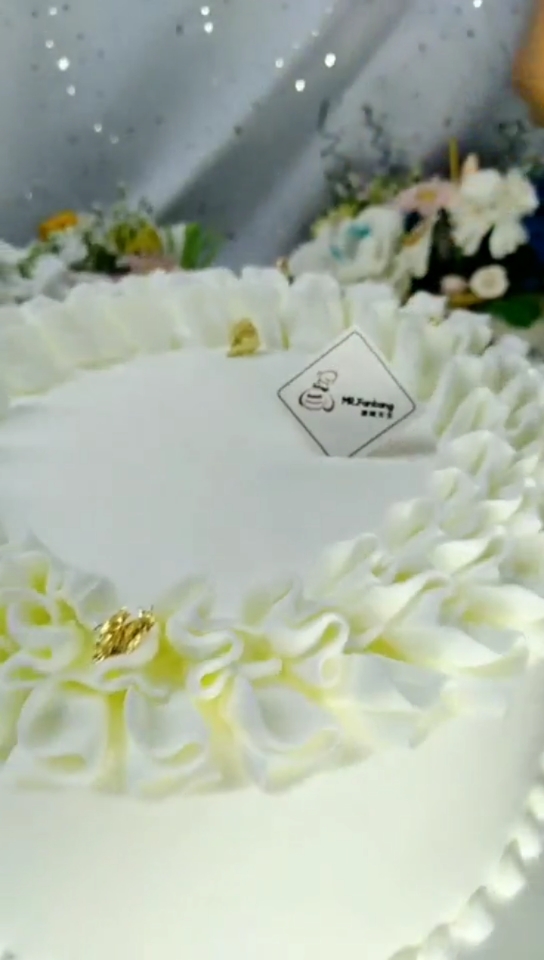 #跟着翻糖先生学蛋糕#韩式裱花生日蛋糕