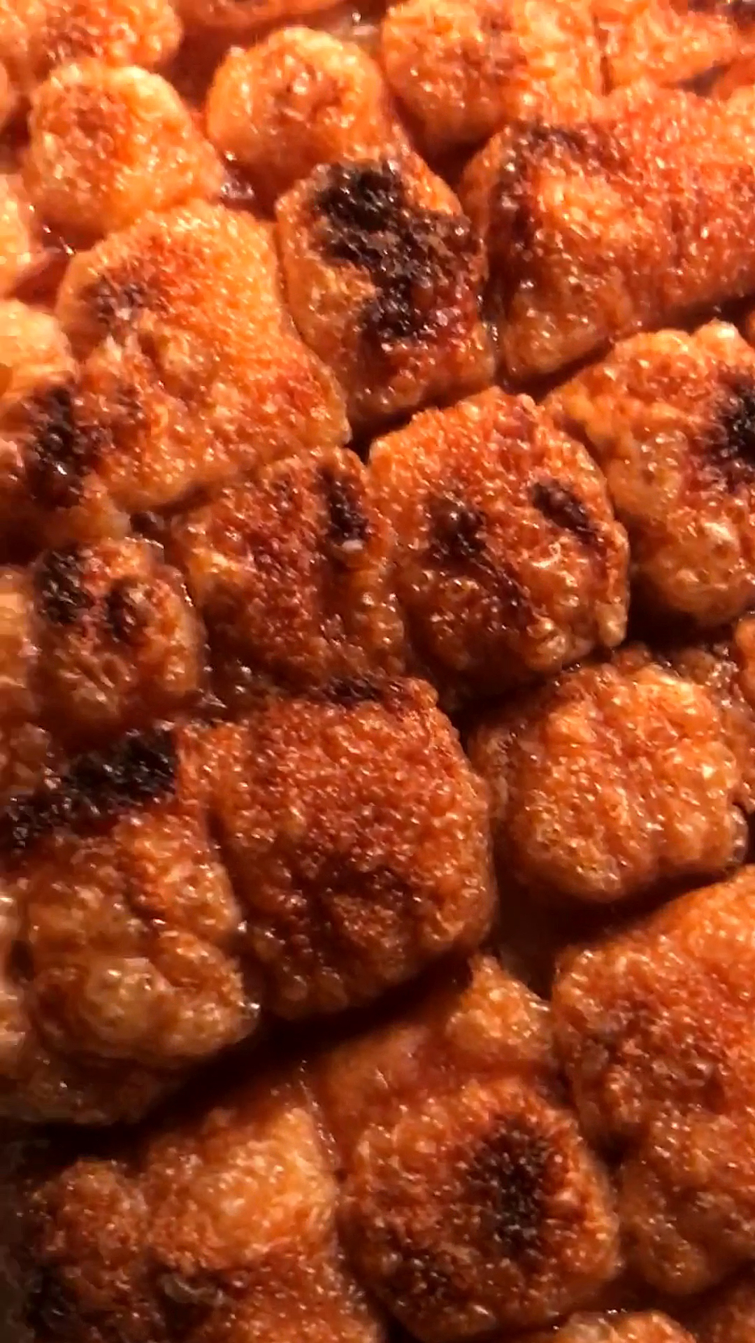 #食神大PK#挪威的圣诞大餐不是烤火鸡,而是烤五花肉排骨,这道菜与中式菜非常的相似,现在就