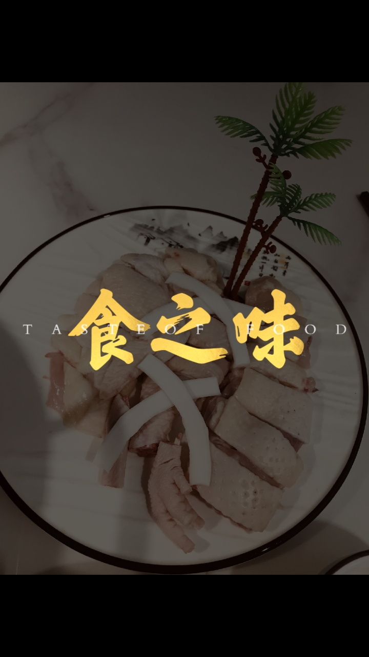 吃过椰子鸡吗?还有椰子饭和面条。清淡可口,适合老年和儿童的健康饮食