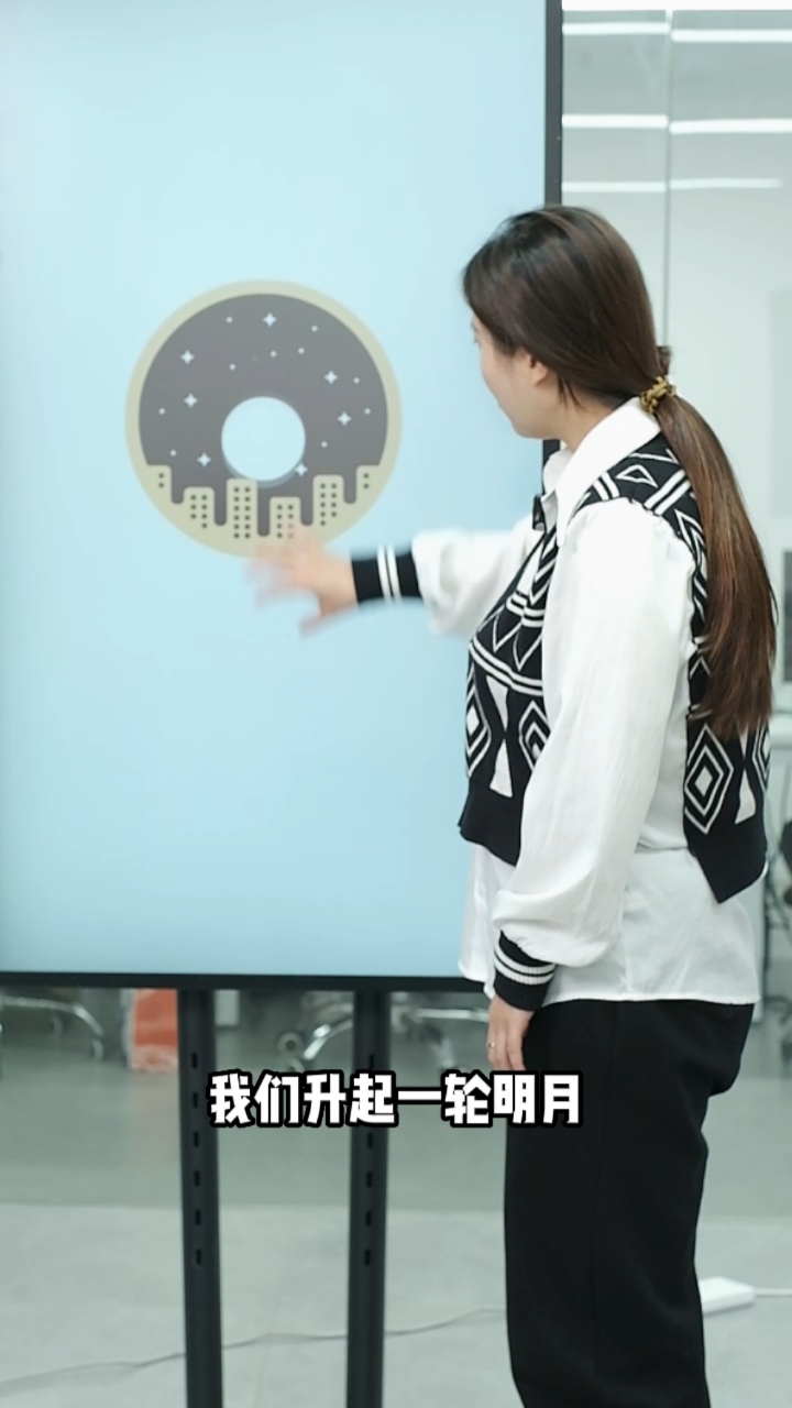 月半甜品的LOGO,我严格要求错了吗?客户居然.......最后的甜甜圈都能看到