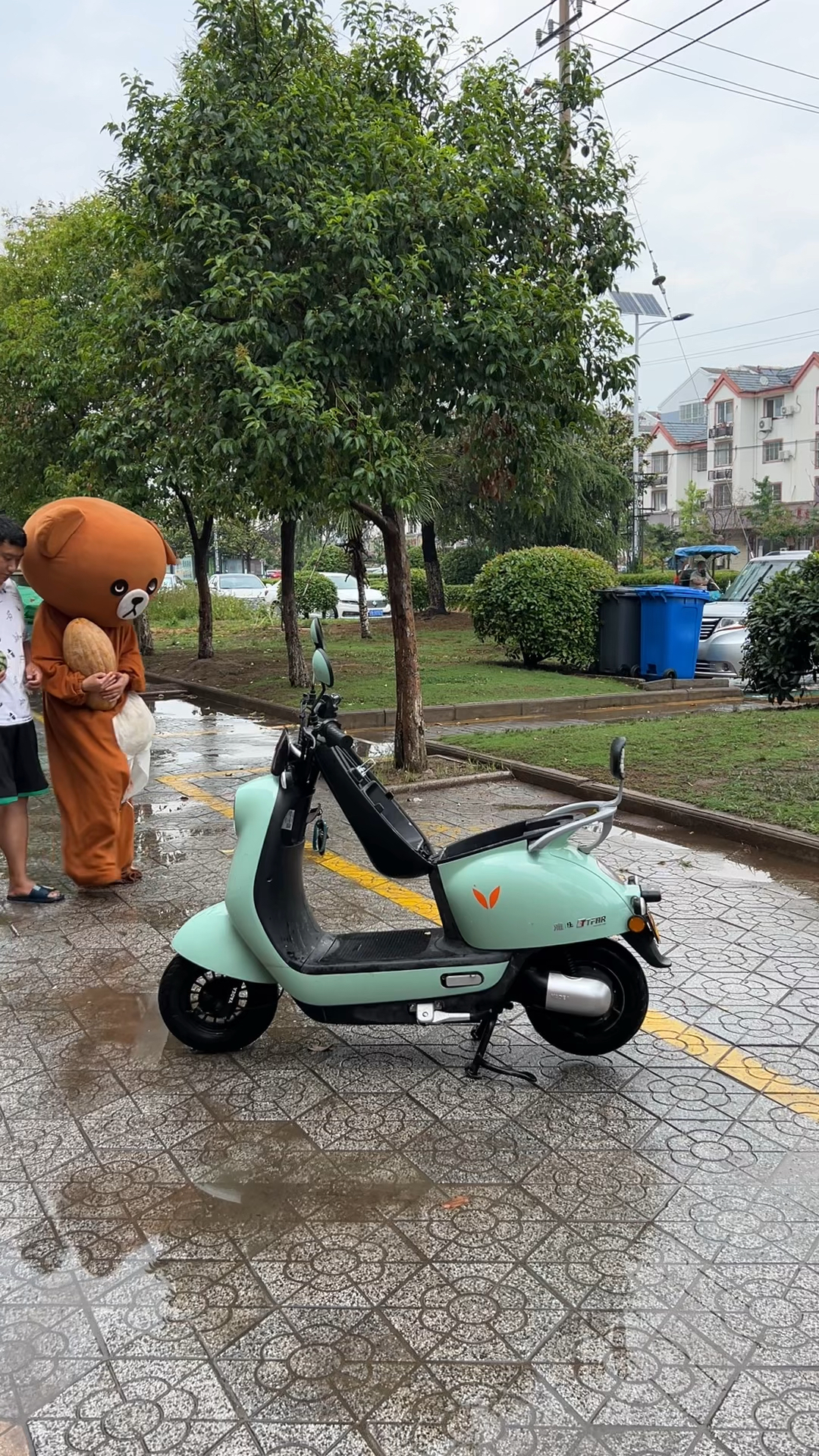 #搞笑段子剧#小哥哥回家炖南瓜吃吧