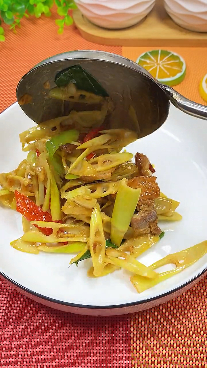 #劳动最光荣#竹笋炒肉